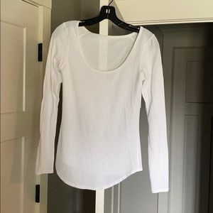 Lululemon Long Sleeve - Size 4